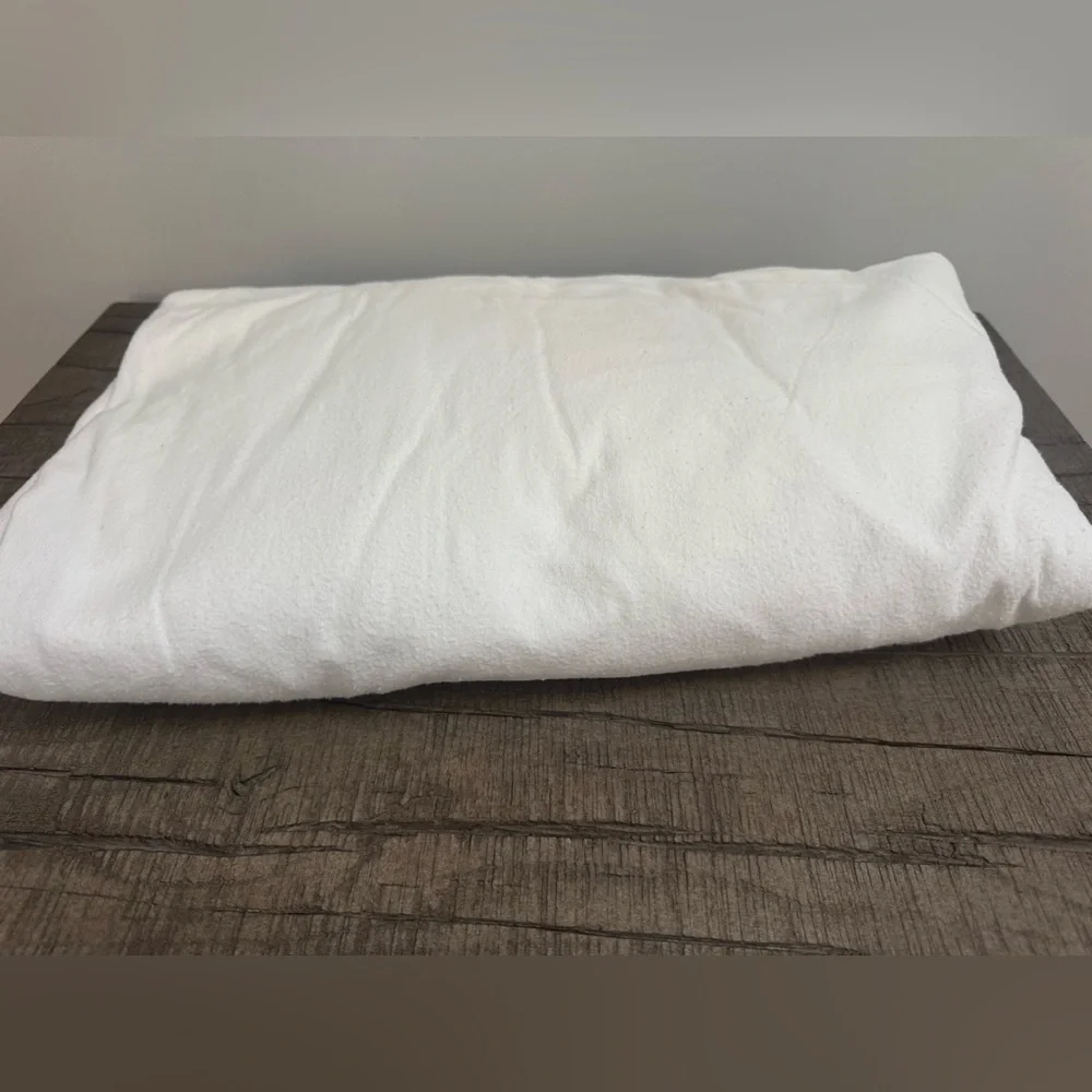 Luxurious White Flannel Fitted Sheet Size King